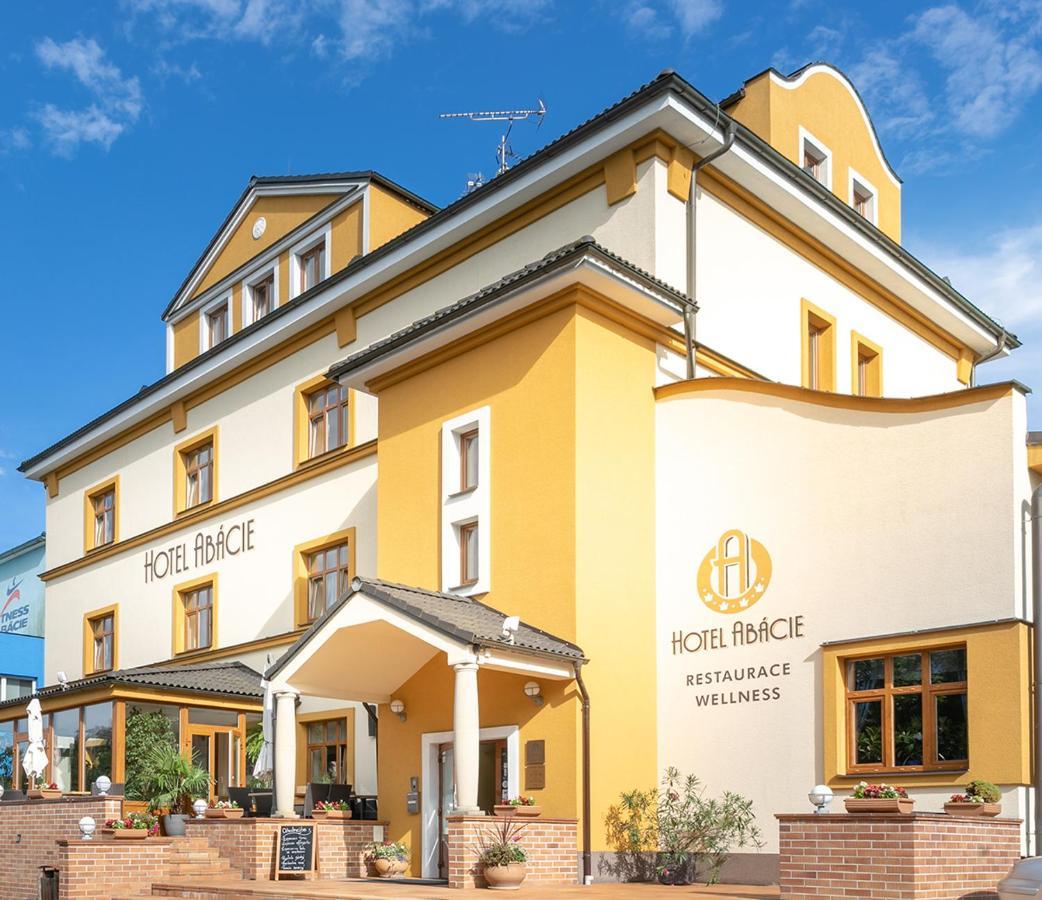 Hotel Abacie & Wellness Valašské Meziříčí Dış mekan fotoğraf