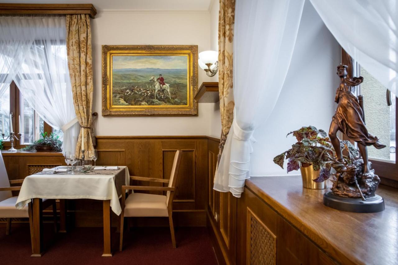 Hotel Abacie & Wellness Valašské Meziříčí Dış mekan fotoğraf